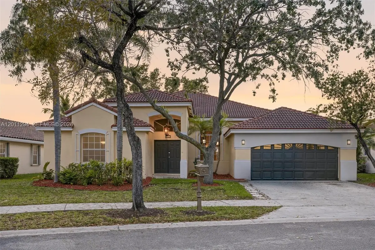 727 Lake Blvd, Weston, FL 33326 - #1
