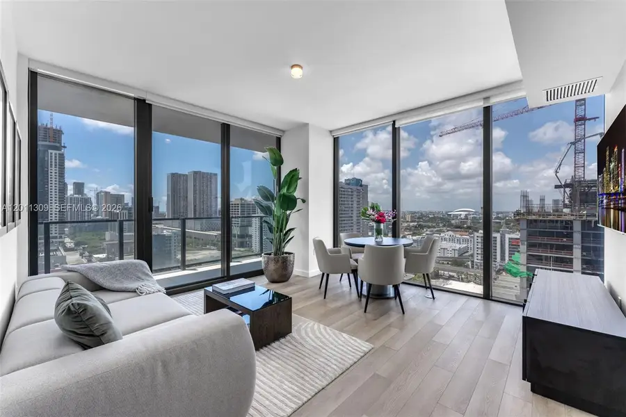 20 NE 11 St #3410, Miami, FL 33132 - #2