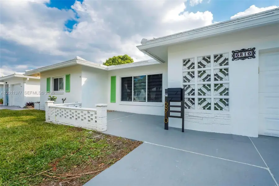 6810 NW 74th Pl, Tamarac, FL 33321 - #3