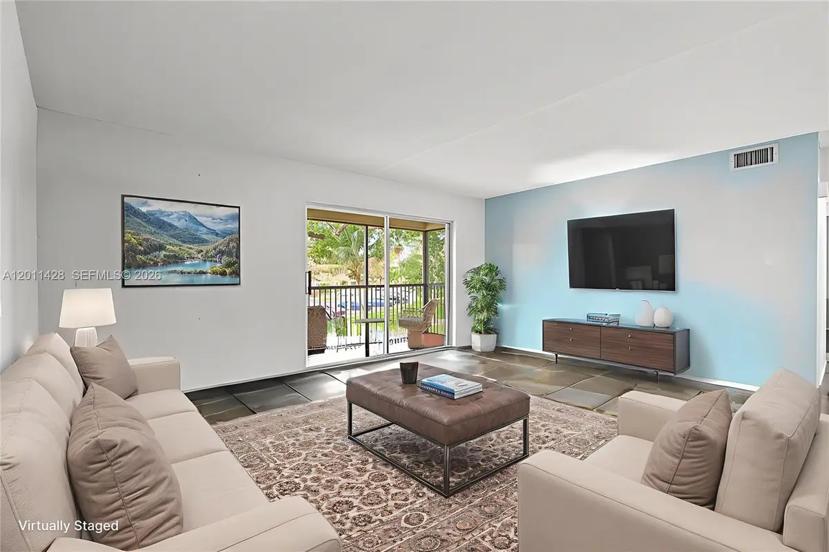 3083 N Oakland Forest Dr #206, Oakland Park, FL 33309 - #1