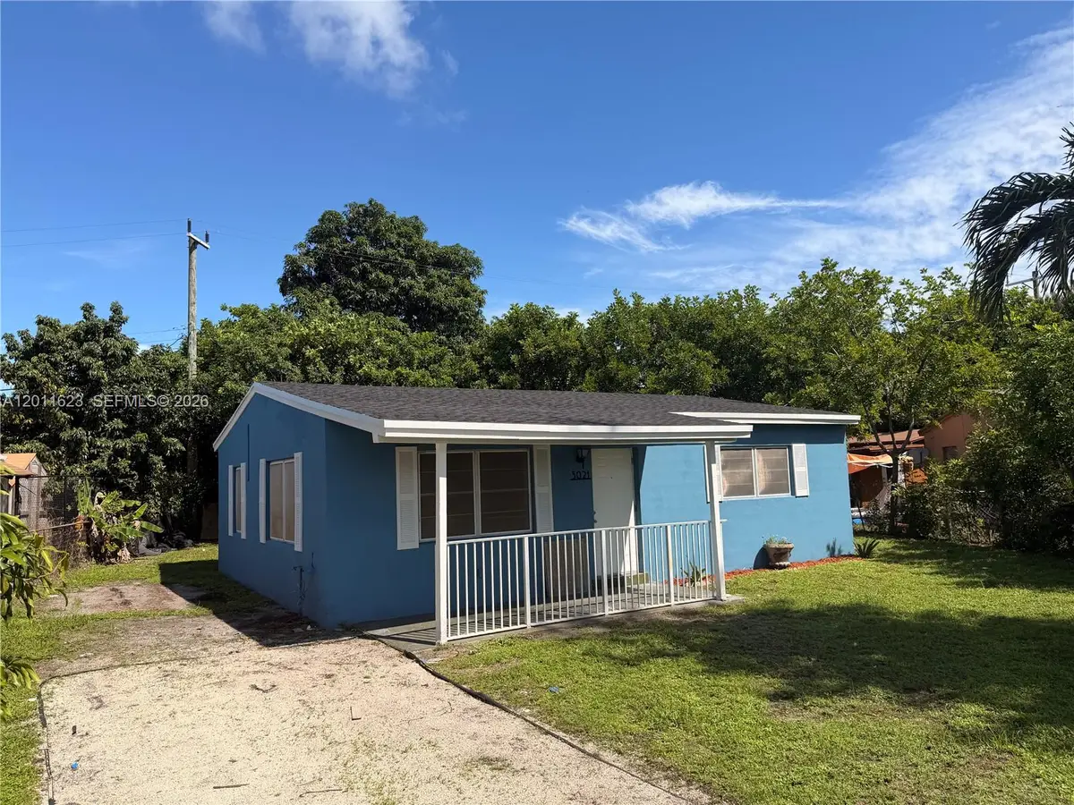 3021 NW 17th St, Fort Lauderdale, FL 33311 - #1