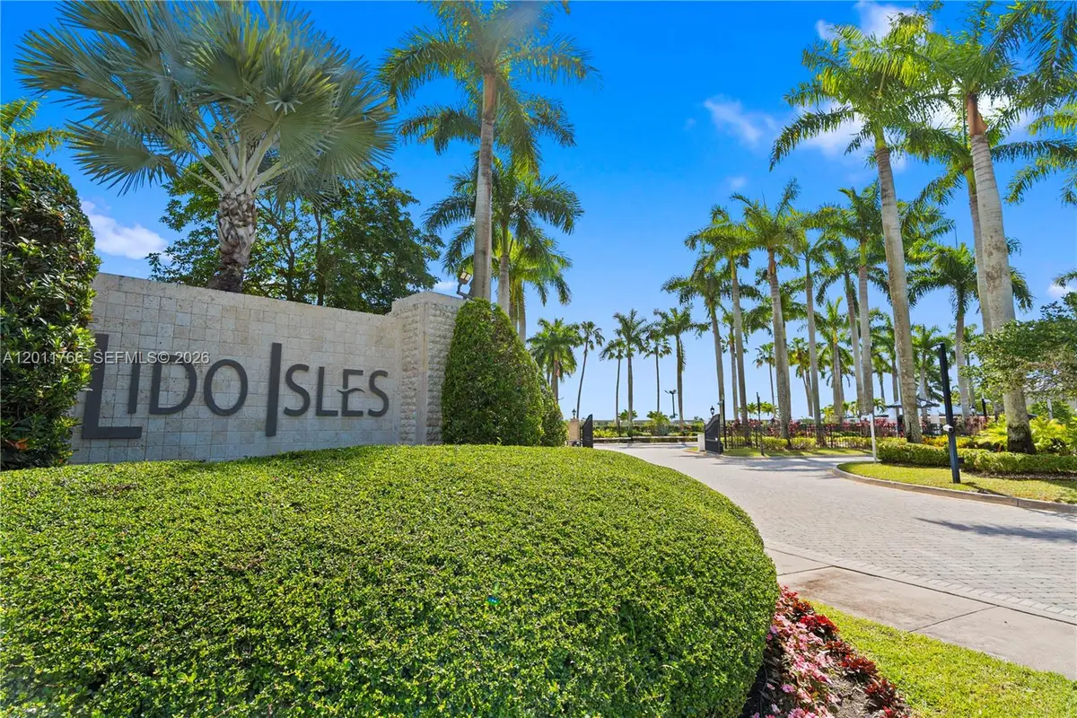 980 SW 171st Ter, Pembroke Pines, FL 33027 - #1
