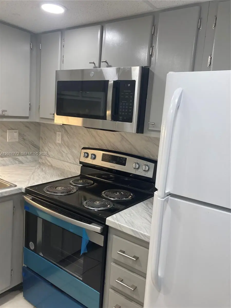 3000 NE 16th Ave #405, Oakland Park, FL 33334 - #2