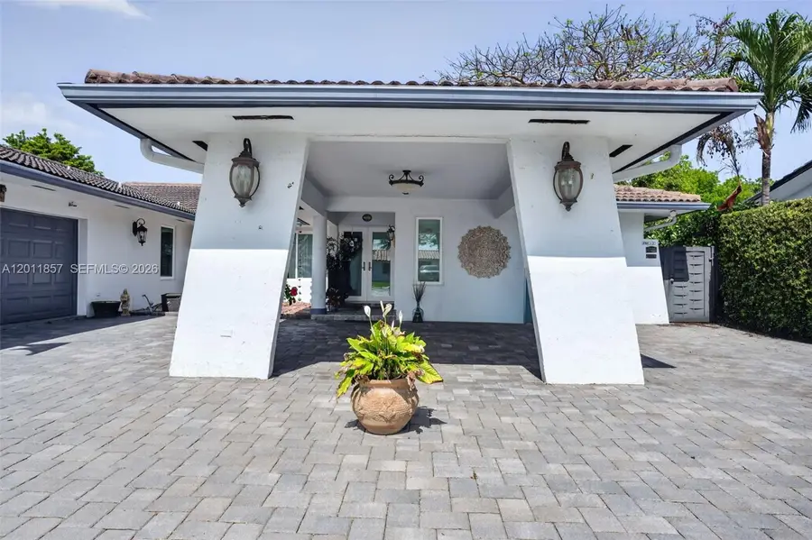 3024 SW 98th Ct, Miami, FL 33165 - #3