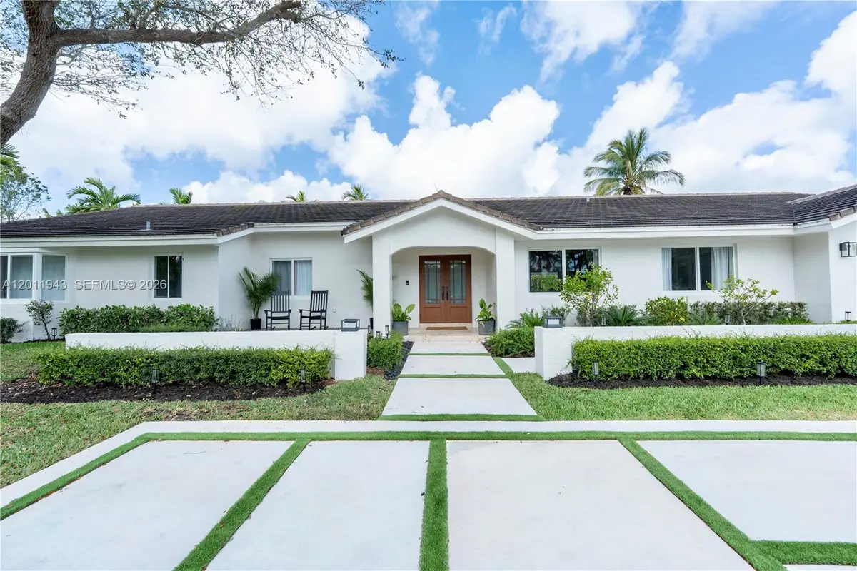 10461 SW 121st St, Miami, FL 33176 - #1