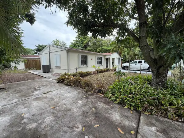 596 NW 109th St, Miami, FL 33168