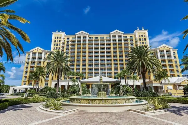 455 Grand Bay Dr #617, Key Biscayne, FL 33149