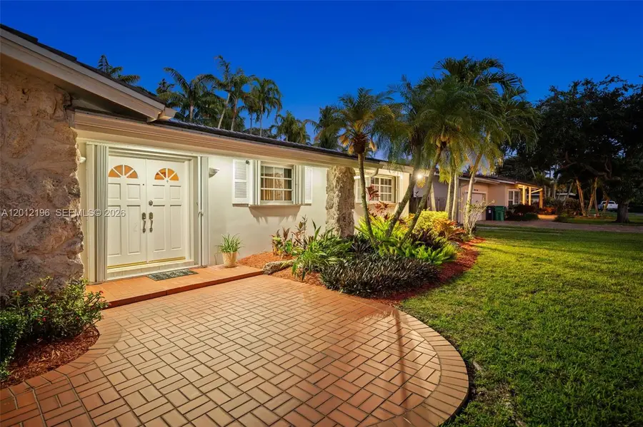 15705 SW 77th Ave, Palmetto Bay, FL 33157 - #2