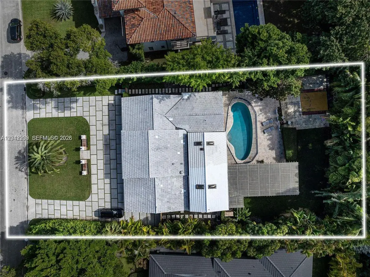 530 Sabal Palm Rd, Miami, FL 33137 - #1