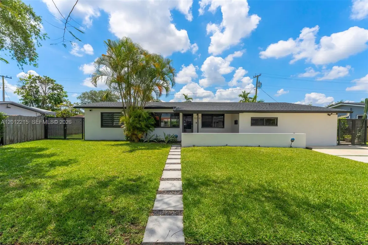 9250 SW 44th St, Miami, FL 33165 - #1