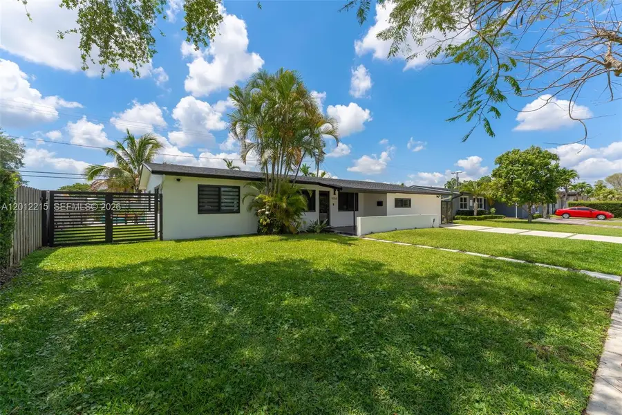 9250 SW 44th St, Miami, FL 33165 - #2