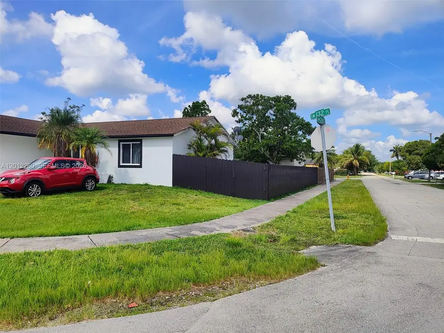 26200 SW 132nd Pl, Homestead, FL 33032 - #2