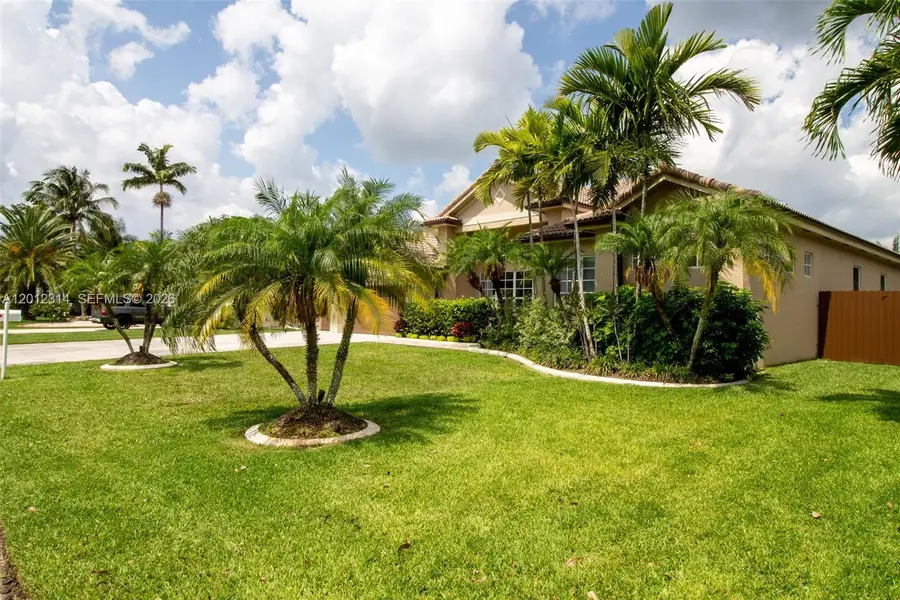 2910 Fairways Dr, Homestead, FL 33035 - #3