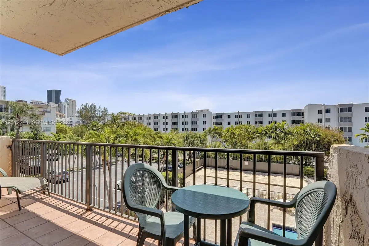 250 181st Dr #214, Sunny Isles Beach, FL 33160 - #1