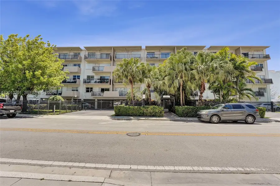 250 181st Dr #214, Sunny Isles Beach, FL 33160 - #3