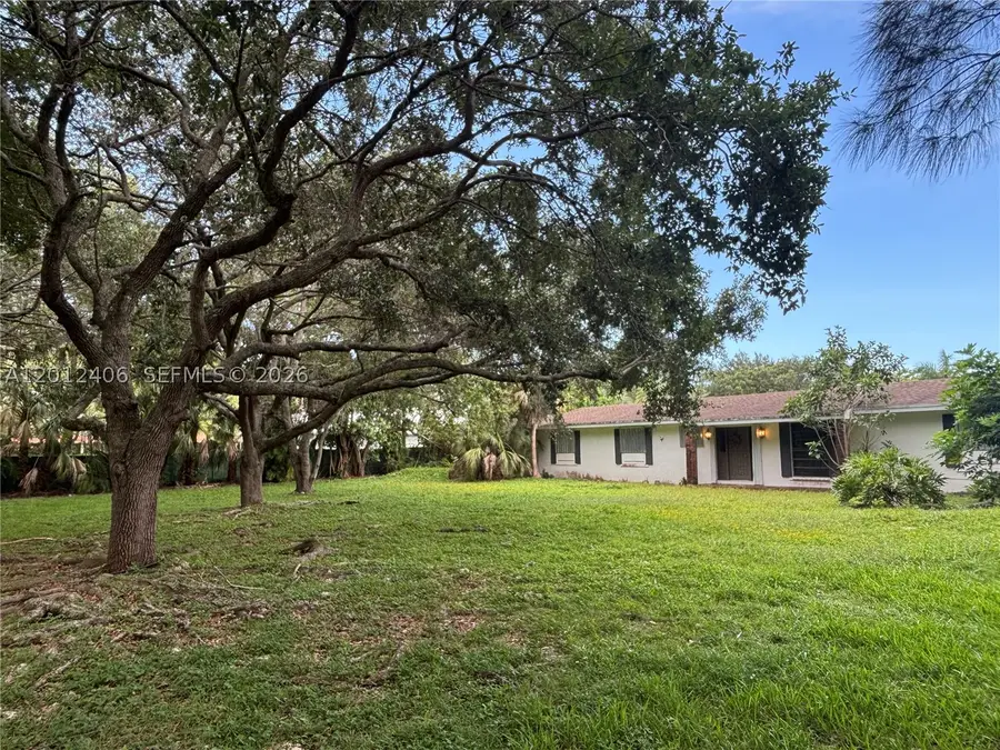 9290 SW 104th St, Miami, FL 33176 - #2