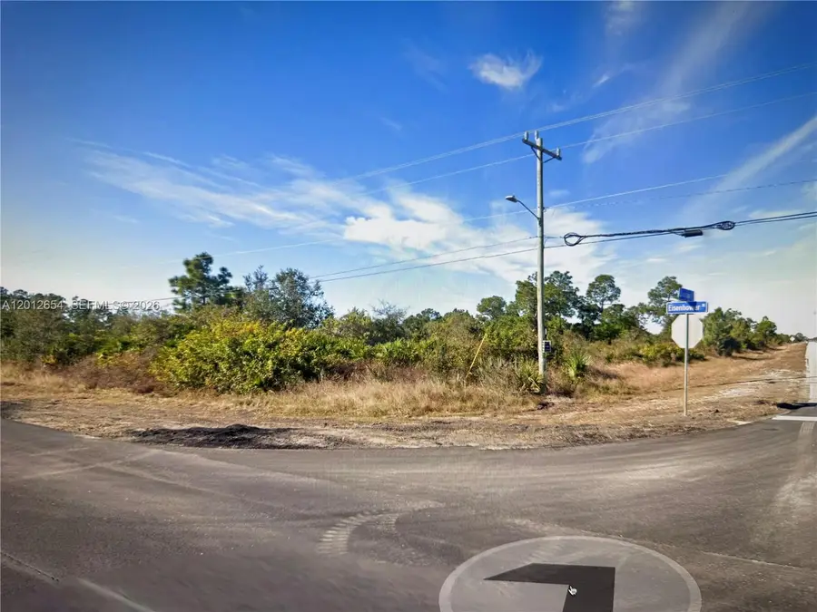 966 Jaguar Blvd, Lehigh Acres, FL 33974 - #3