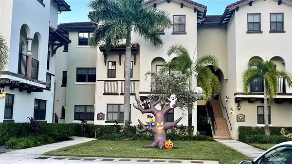 10620 NW 88th St #205, Doral, FL 33178