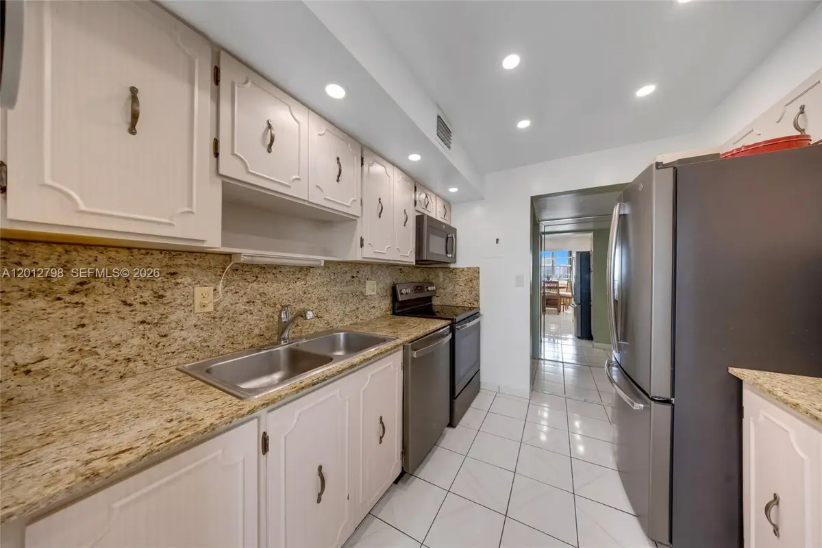 3113 S Ocean Dr #506, Hallandale Beach, FL 33009 - #1