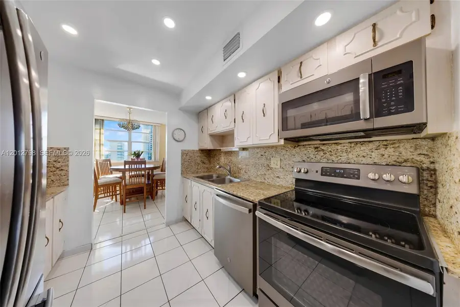 3113 S Ocean Dr #506, Hallandale Beach, FL 33009 - #2