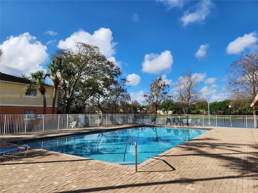 3690 N 56th Ave #903, Hollywood, FL 33021 - #3