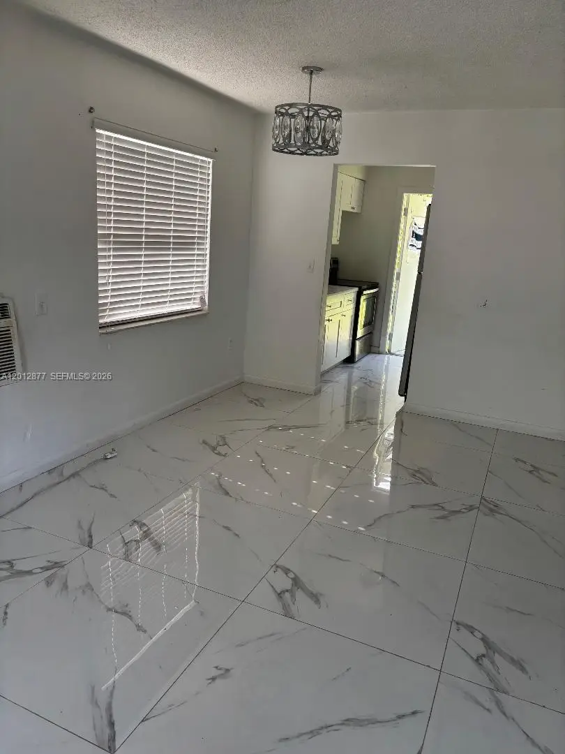 1371 NE 150th St, Miami, FL 33161 - #2