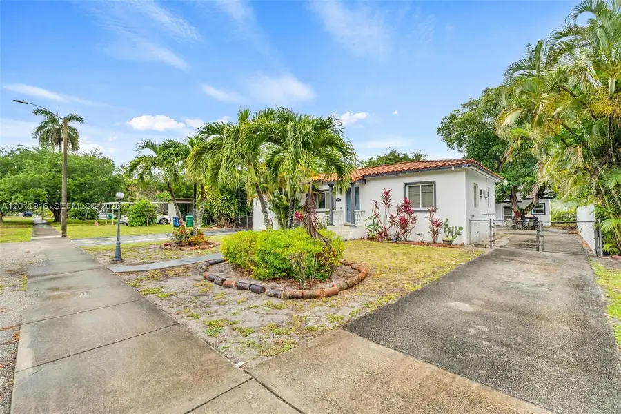 79 NW 143rd St, Miami, FL 33168 - #2