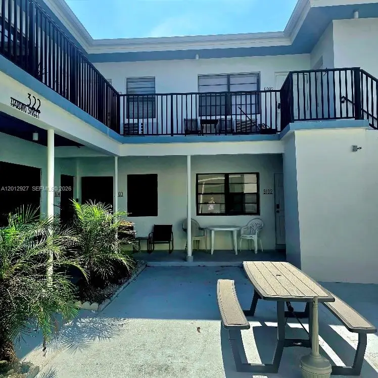 322 Harding St #B101, Hollywood, FL 33019 - #2