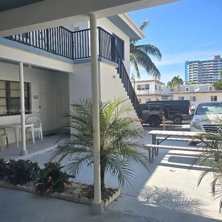 322 Harding St #B101, Hollywood, FL 33019 - #3
