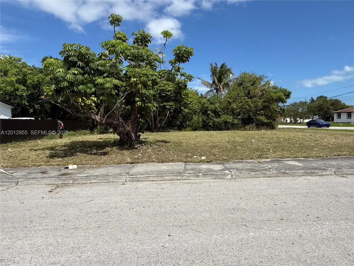 22365 SW 119th Ave, Miami, FL 33170 - #1