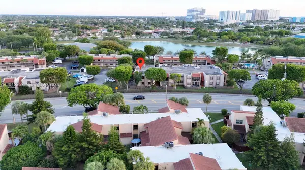 240 W Park Dr #108-4, Miami, FL 33172