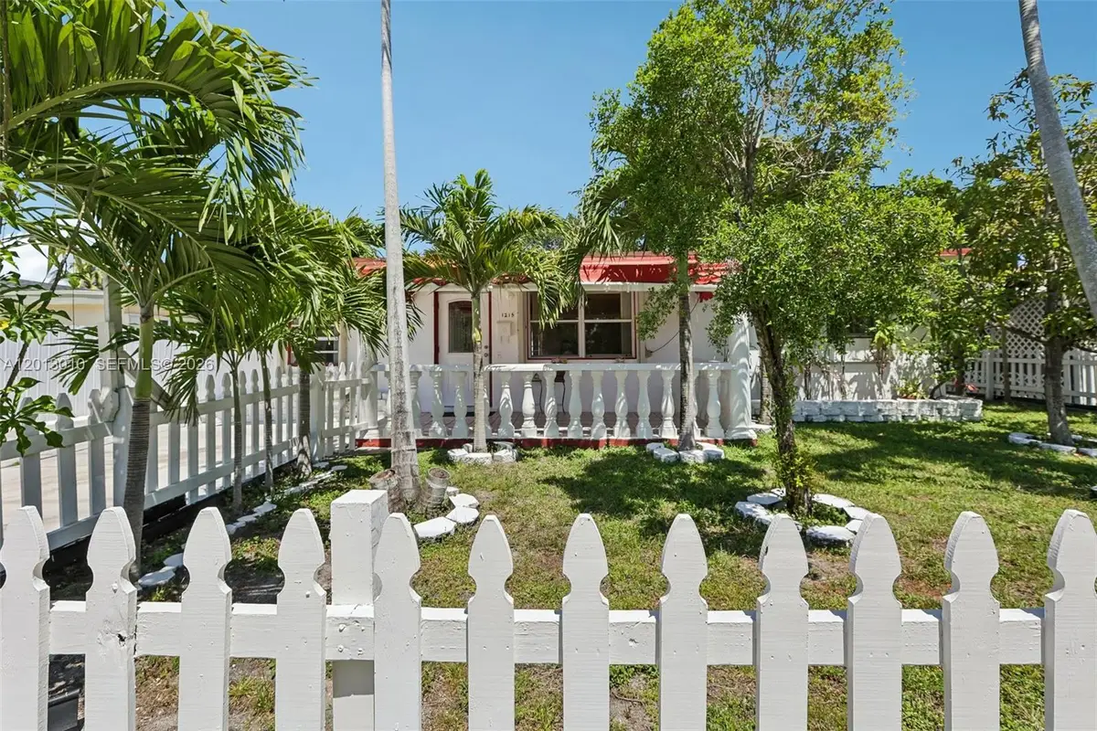 1215 S 24th Ave, Hollywood, FL 33020 - #1