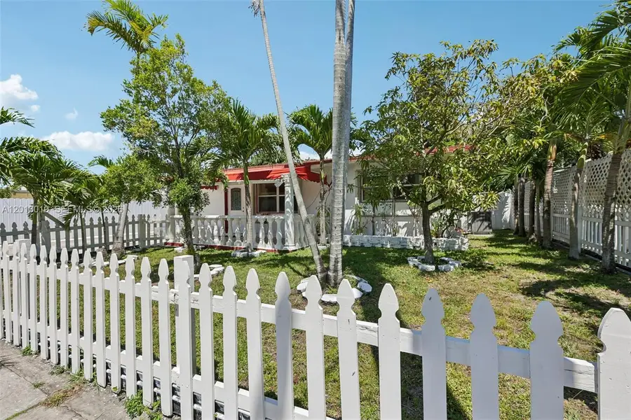 1215 S 24th Ave, Hollywood, FL 33020 - #2