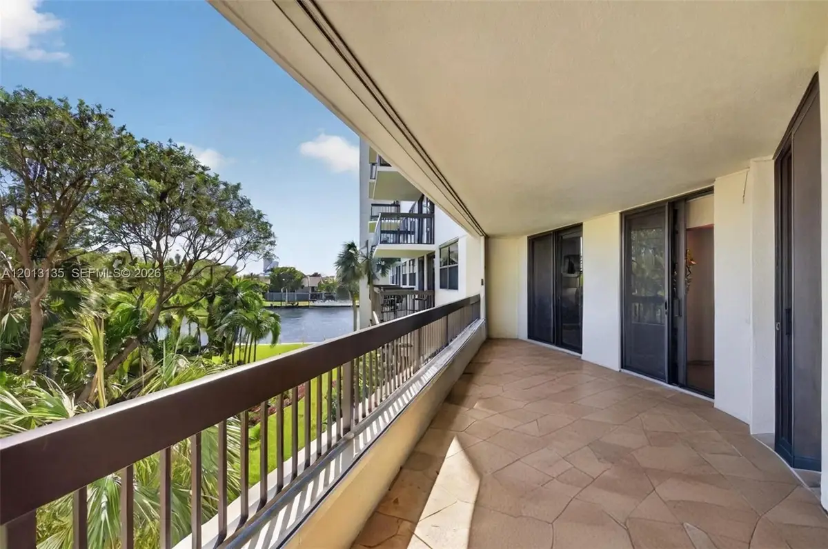 2900 NE 14th St Cswy #304, Pompano Beach, FL 33062 - #1