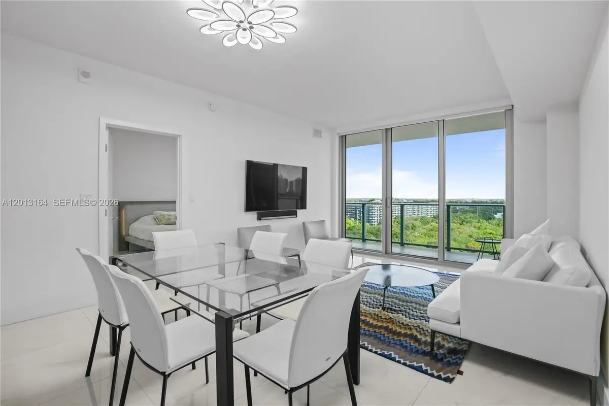 16385 Biscayne Blvd #1402, North Miami Beach, FL 33160 - #1