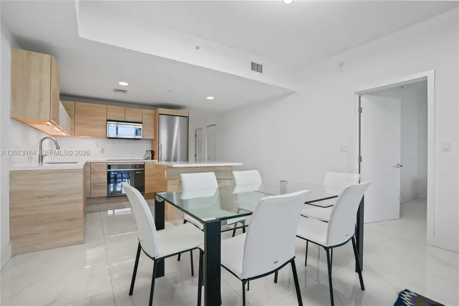 16385 Biscayne Blvd #1402, North Miami Beach, FL 33160 - #2