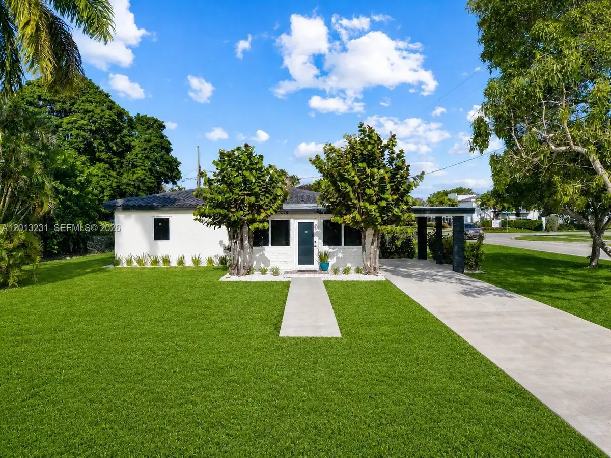 1044 NE 4th Ave, Homestead, FL 33030 - #1
