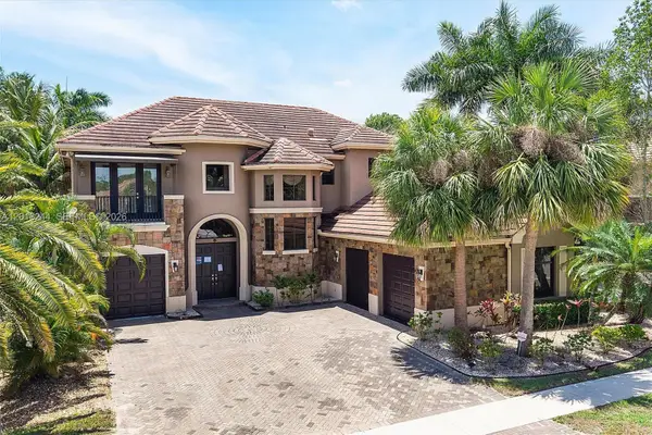 10364 Trianon Pl, Wellington, FL 33449