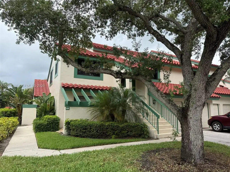24 Lexington Ln W #A, Palm Beach Gardens, FL 33418 - #2