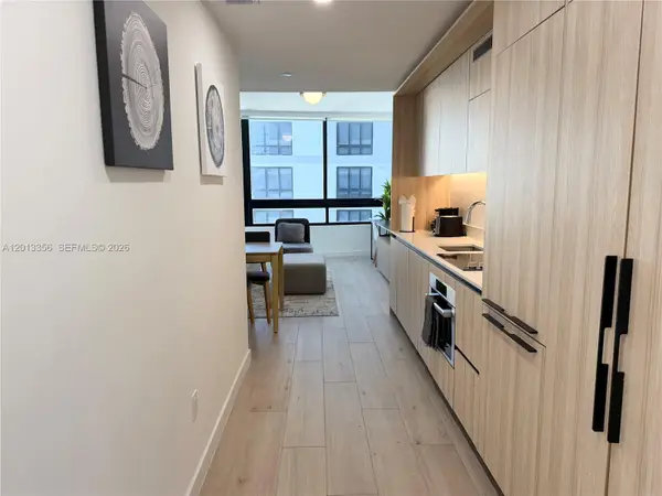 225 N Miami Ave #1412, Miami, FL 33128