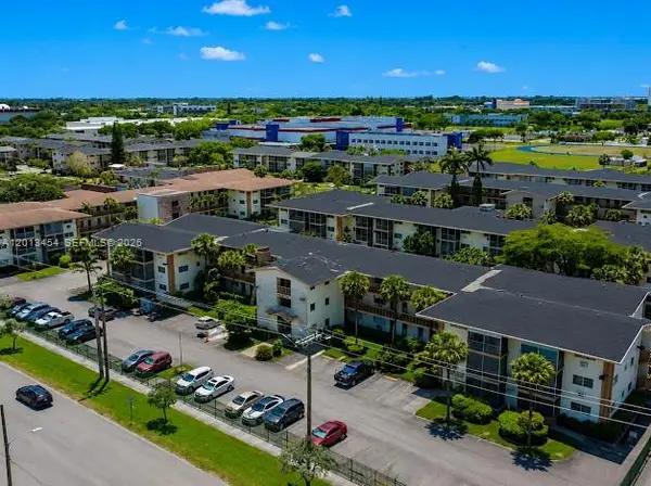 17050 NE 14th Ave #208, Miami, FL 33162