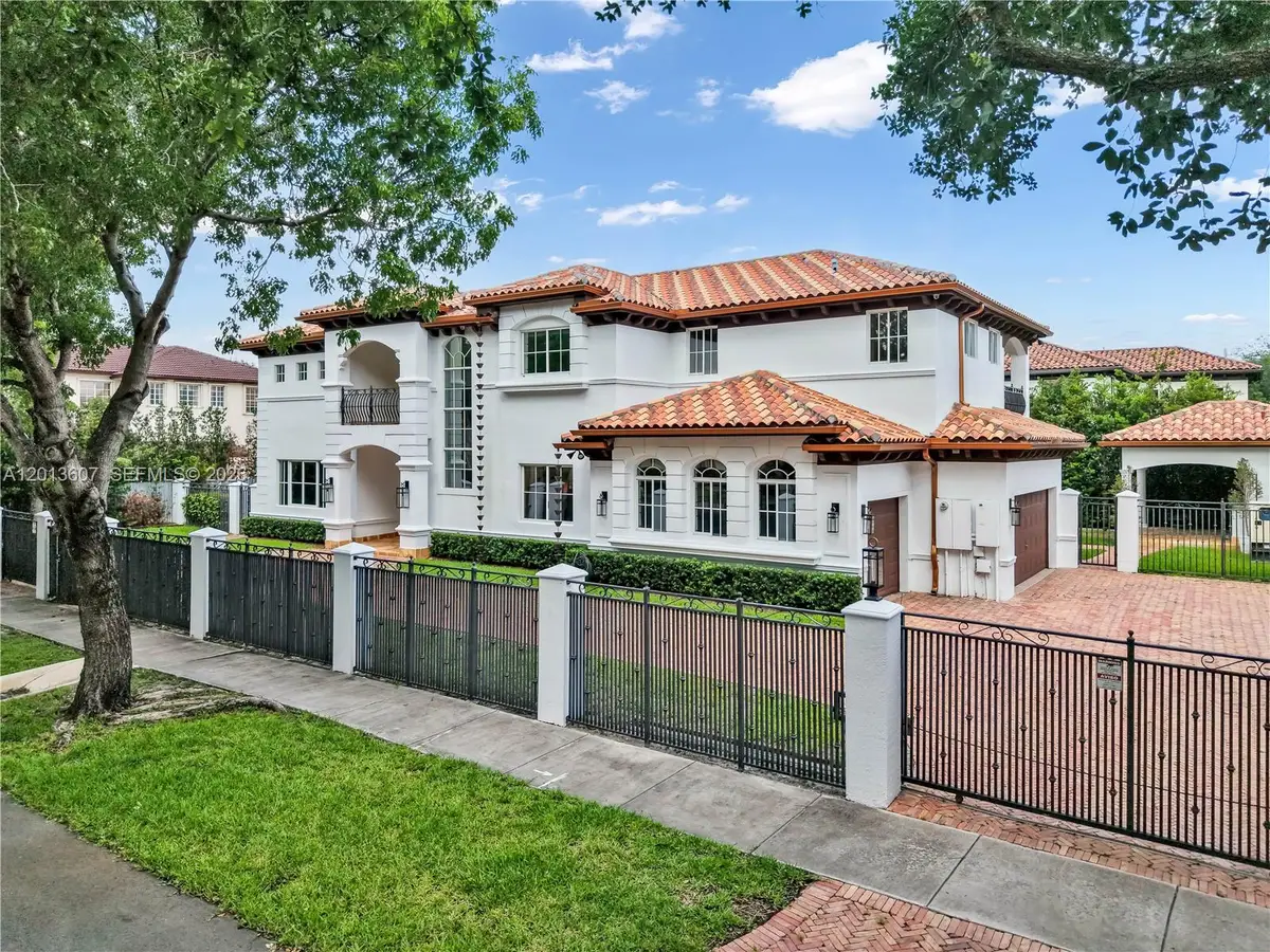 16763 NW 77th Path, Miami Lakes, FL 33016 - #1