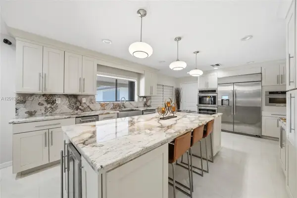 15130 SW 164th Ter, Miami, FL 33187