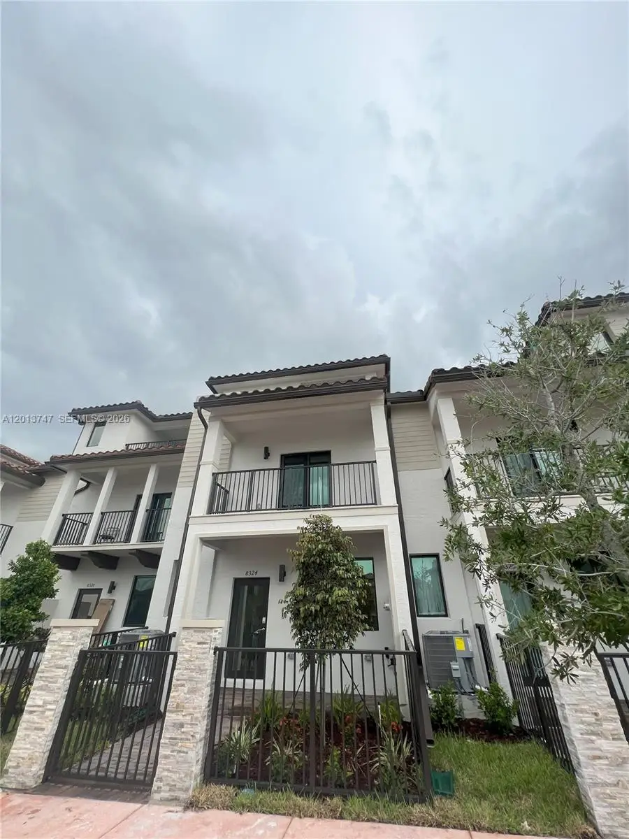 8324 NW 43rd St, Doral, FL 33166 - #1