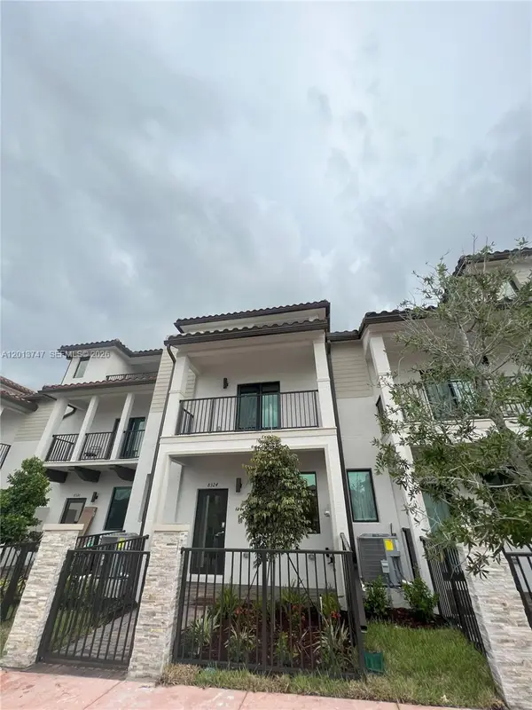 8324 NW 43rd St, Doral, FL 33166