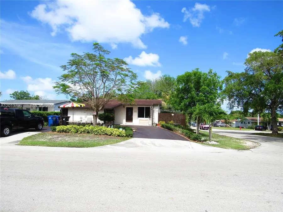 1390 SW 34th Ave, Fort Lauderdale, FL 33312 - #2