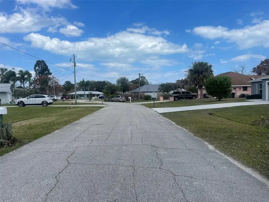 1571 Mariana Rd, Port Saint Lucie, FL 34952 - #2