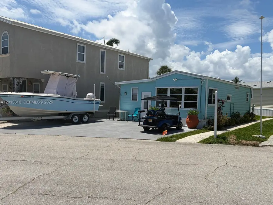 979 Nettles Blvd, Jensen Beach, FL 34957 - #2