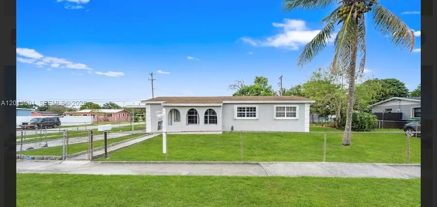 1315 NW 192nd St, Miami Gardens, FL 33169 - #3