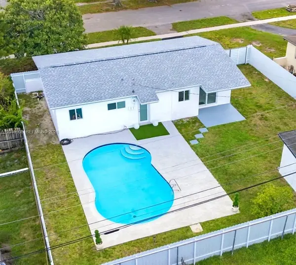 321 N 69th Ave, Hollywood, FL 33024